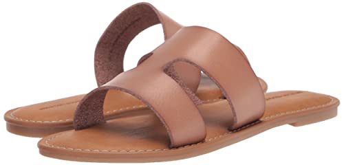 Amazon Essentials Women’s Flat Banded Sandal, Camel, 13 Wide