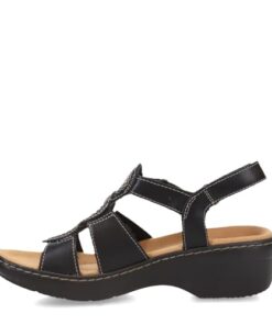 Clarks Women’s Merliah Derby Heeled Sandal, Black Leather, 9