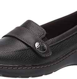 Clarks Women’s Cora Daisy Loafer, Black Tumbled Leather, 7