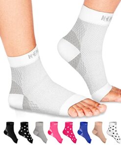 NEWZILL Plantar Fasciitis Socks with Arch Support, Best 24/7 Foot Care Compression Sleeve, Eases Swelling & Heel Spurs, Ankle Brace Support, Increases Circulation (S/M, White)